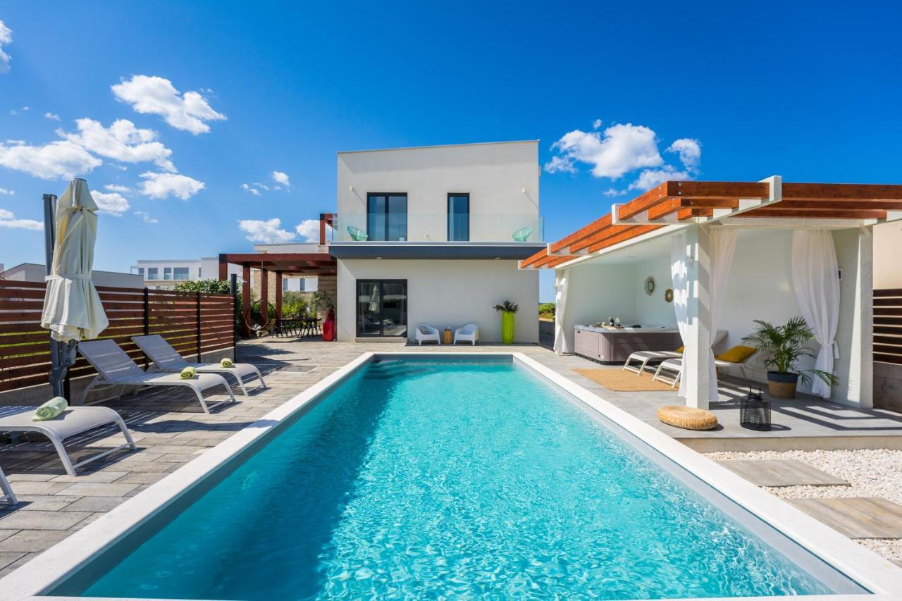 Villa Olea With Heated Pool And Jacuzzi Sukošan Exterior foto
